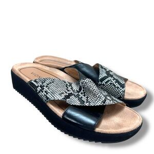 Vionic Women’s Hayden Snake Print Platform Wedge Sandals Size 8.5